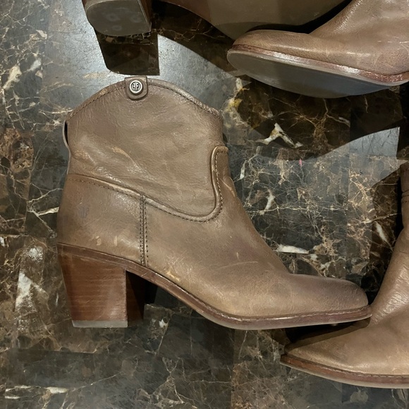 Frye Women Stylish Brown Ankle Boots Lot of 2 - Picture 6 of 9
